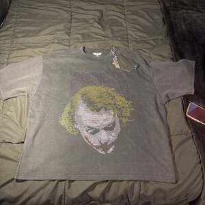 Vintage The Dark Knight Joker Heath Ledger T-Shirt rhinestone